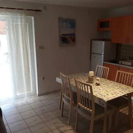 Masa Apartment Turanj